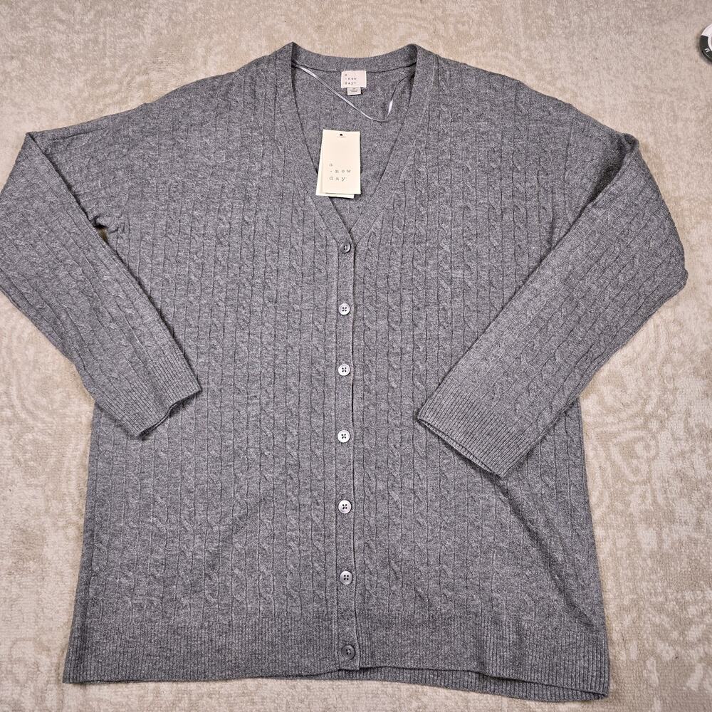 Women's Gray Cardigan Button-Up Sweater (A New Day) Size Medium New